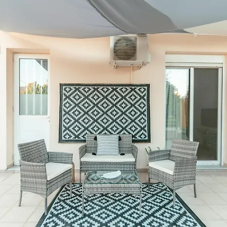 Casa Calida - 500m To Kos Town Apartment